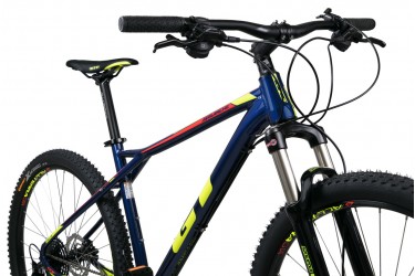 Bicicleta 29 Avalanche Elite 20v 2018 GT